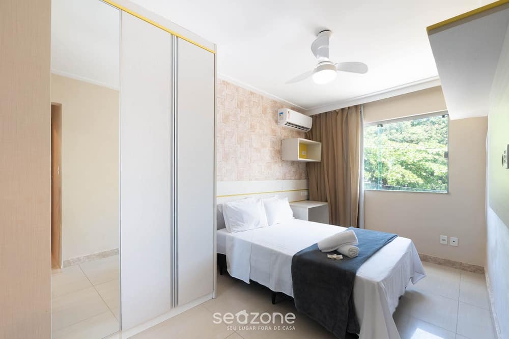 Piata Apartment | Apt. w/Balcony 500m From the Beach Rei0206