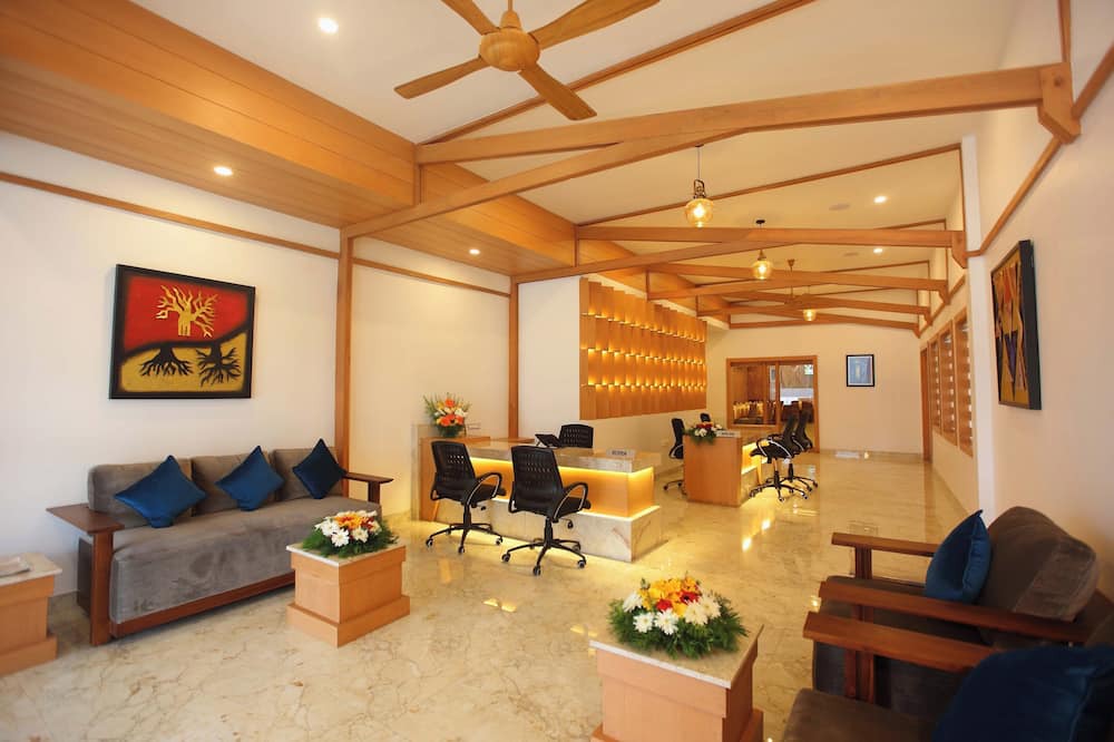 Kunnamkulam Hotel | VICTORY INN PARK RESIDENCY KUNNAMKULAM