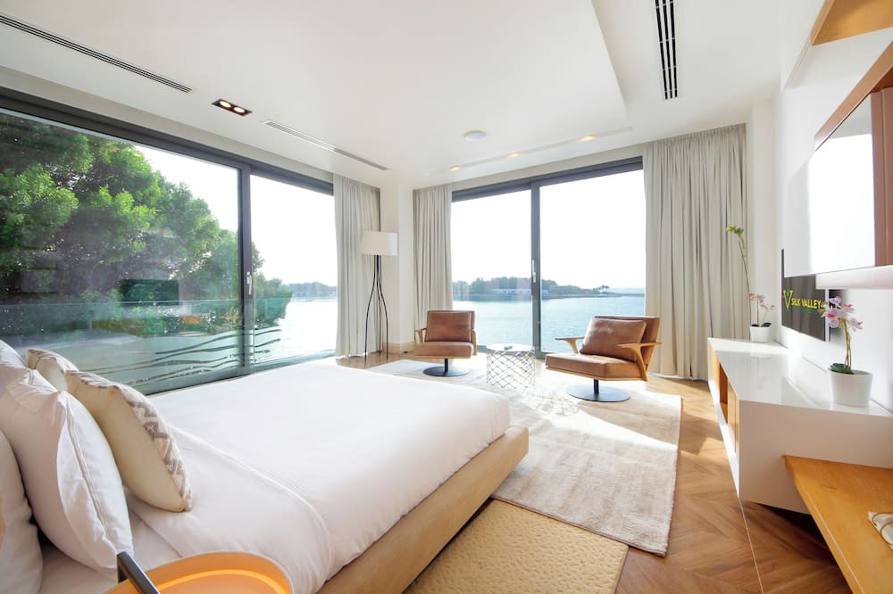 Abu Dhabi Villa | Luxury Overwater Paradise - Nurai Island