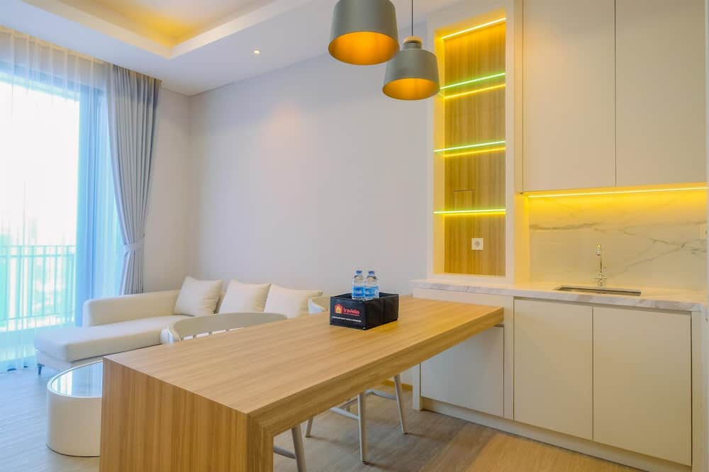 Mampang Prapatan Apartment | Serene And Nice 2Br At Samara Suites Apartment