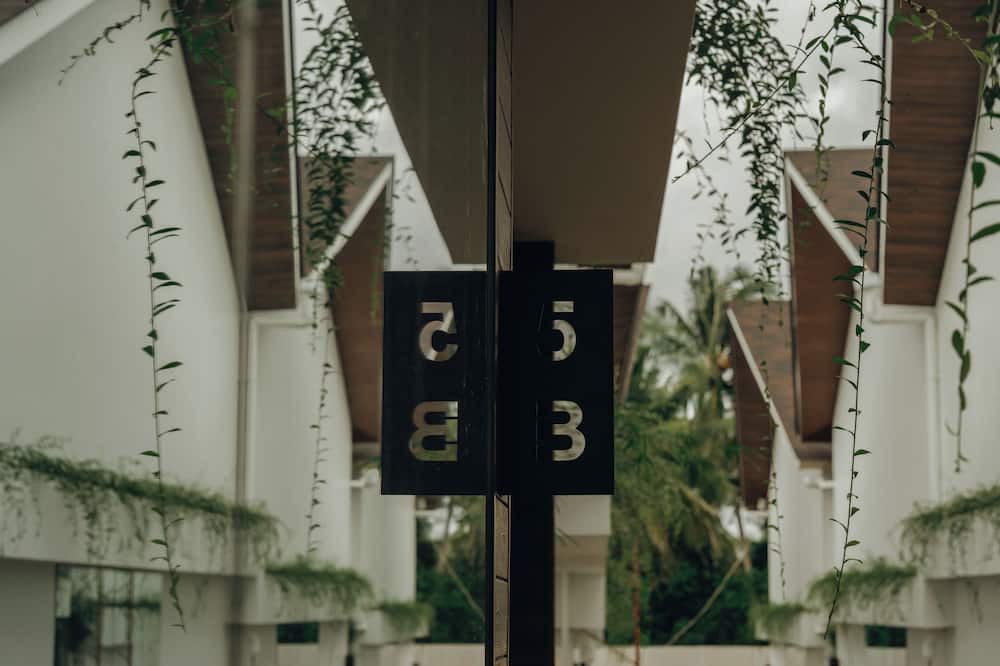 Penatih Resort | Moon Rock Villas