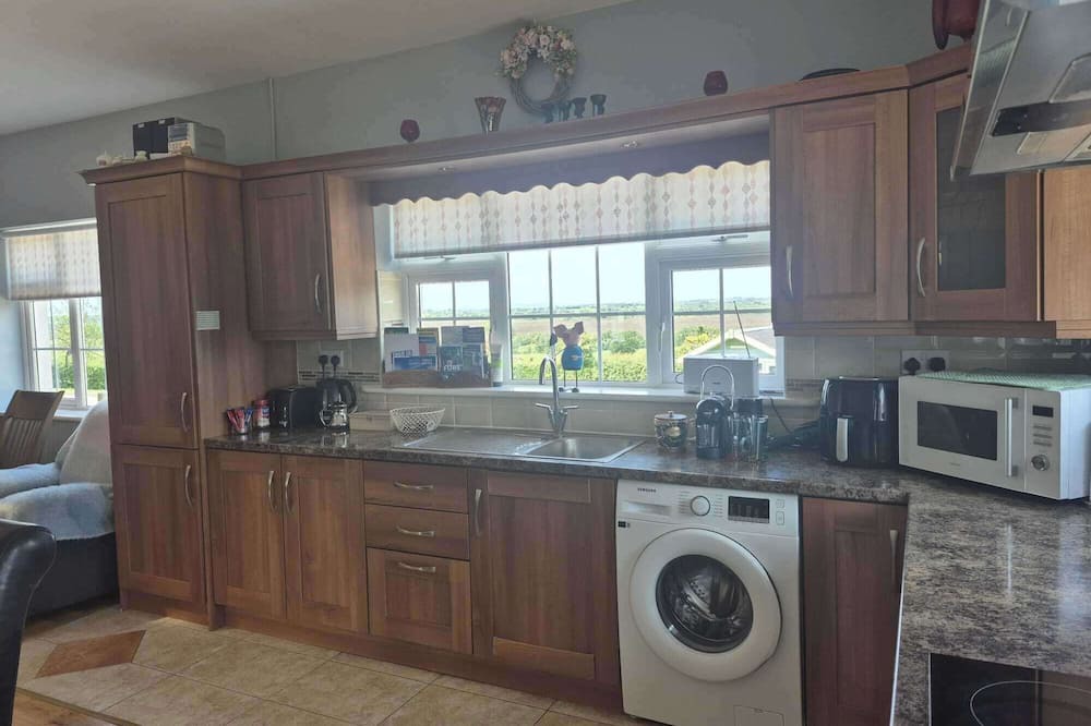 Mullagh Cottage | Tranquil Cottage Retreat in Kells, Leitrim