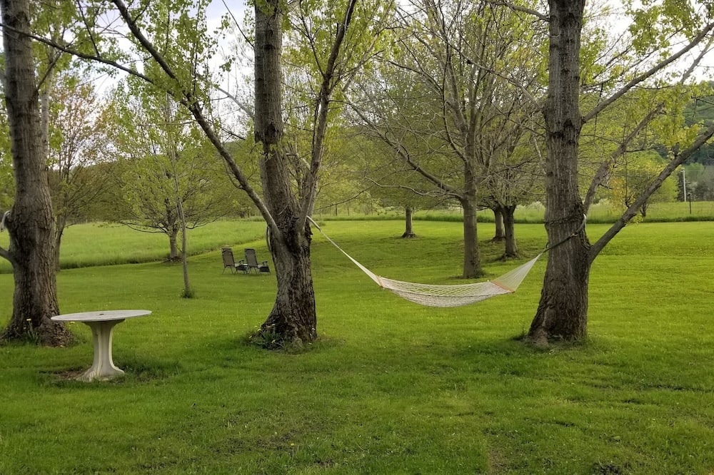 Cazenovia Apartment | RidgeView at Chittenango Falls