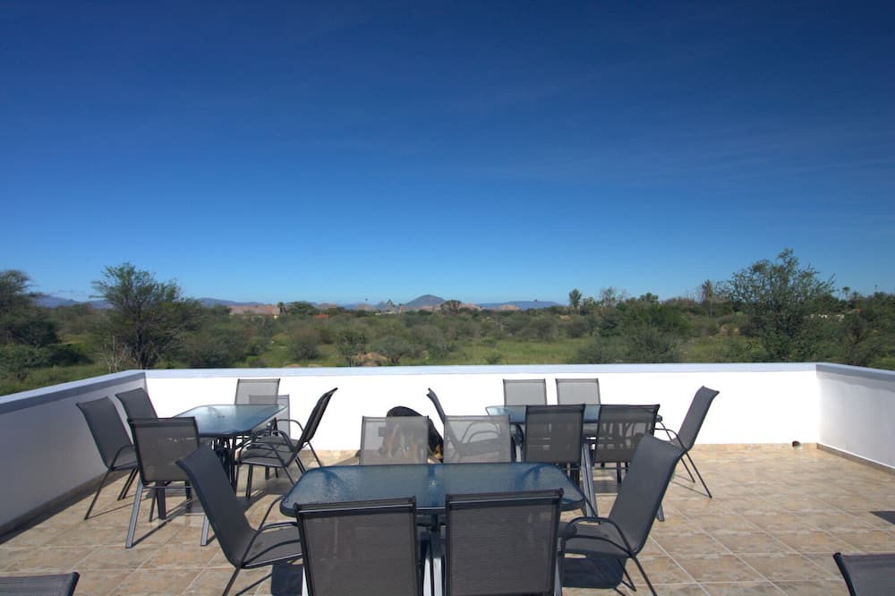 Omaruru Hotel | Little Bush Guesthouse