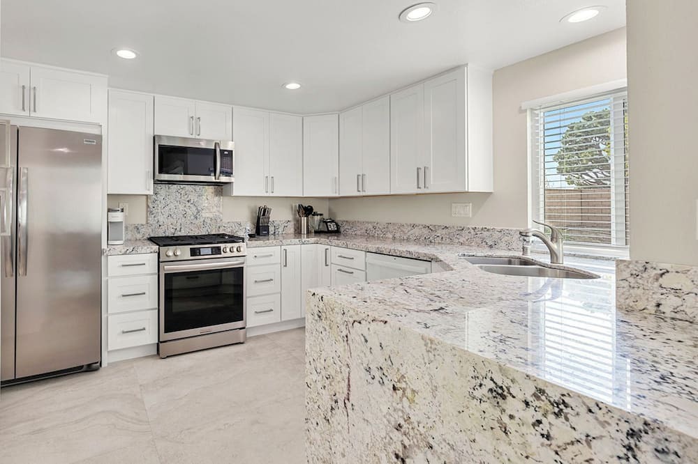 Yorba Linda House | Awesome Remodeled 3-Bedroom, Single-story, Peaceful Travis Ranch Home