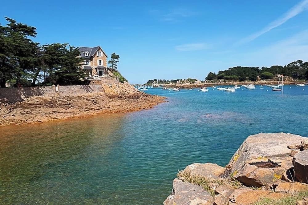 Lezardrieux Apartment | New apartment in Brittany, sea and river on foot