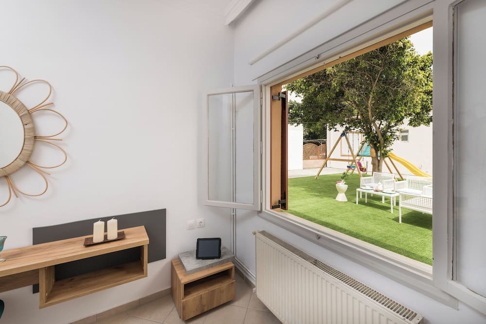 Nea Chora Villa | Luxury villa with pool 50m from the beach