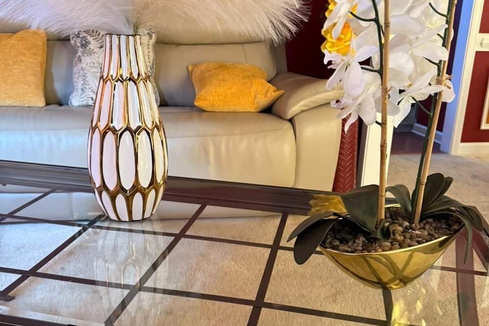 Lithia Springs House | Spacious 2 bedrooms house with AC and WiFi in delightful Lithia Springs