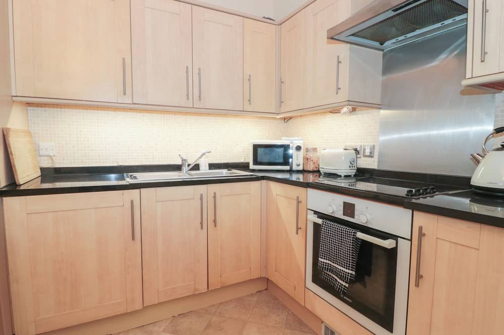 Bristol City Centre Cottage | 2 OLD CITY CHAMBERS, pet friendly in Bristol