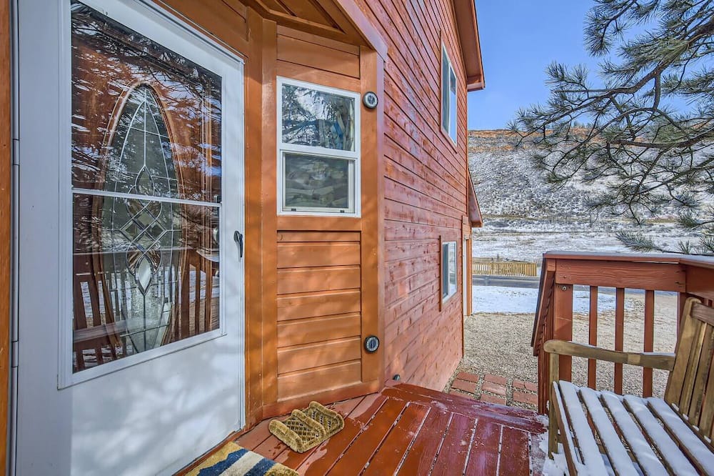 Fort Collins House | Charming 3-bedroom house in wonderful Fort Collins with WiFi, AC
