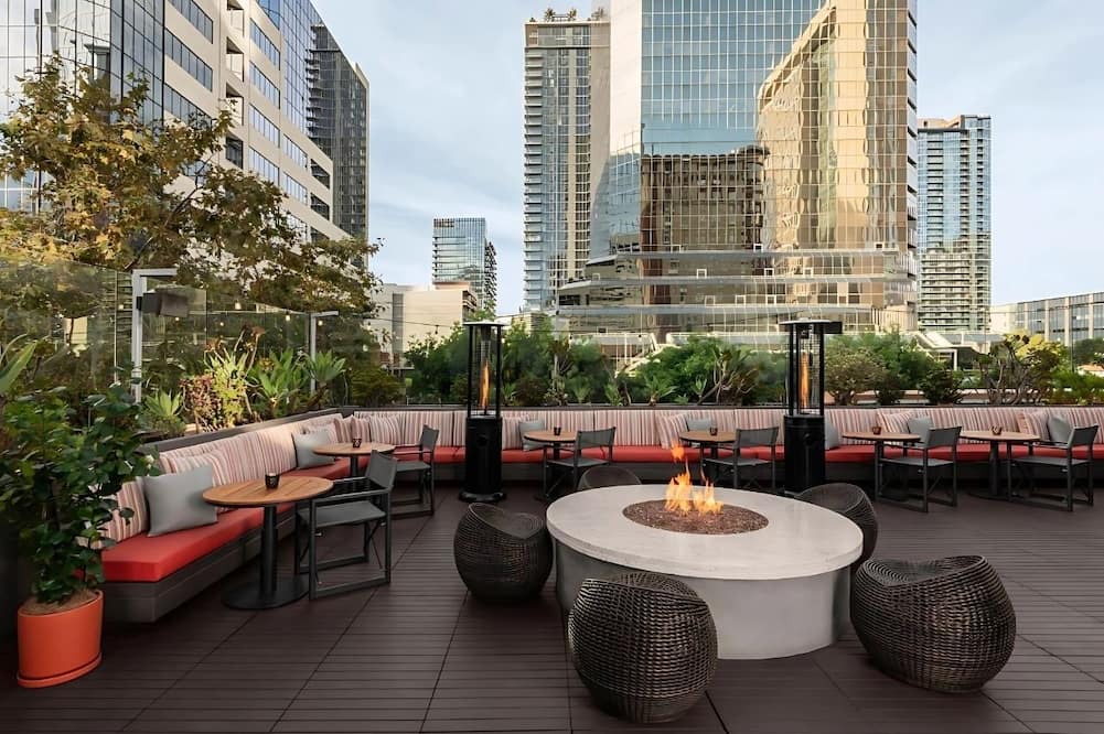 Columbia House | Luxurious Room Near the Gaslamp Quarter – Perfect for Art Lovers
