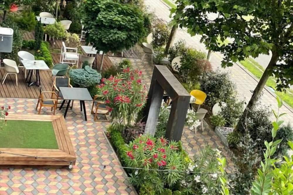 Centar Hotel | Next Door Park