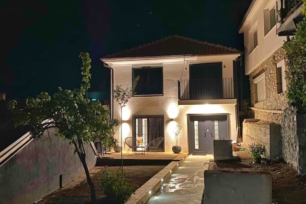 Ohrid Villa | Patio & Lake View ⭐️ Old Town Stylish & Central