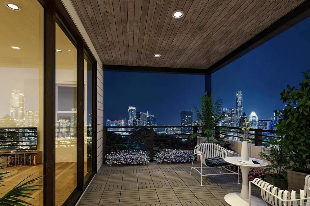East Riverside - Oltorf House | Charming 3-bedroom townhome with WiFi, AC in marvelous Austin