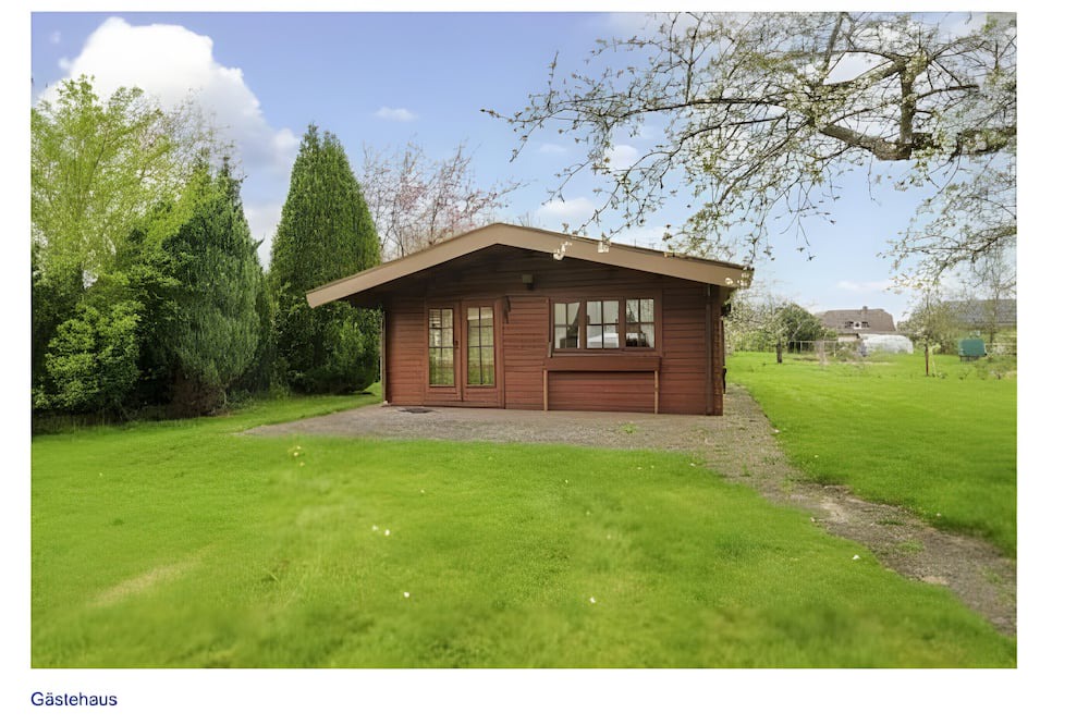Bachenbrock Cabin | 'Bergners' with Private Terrace and Wi-Fi