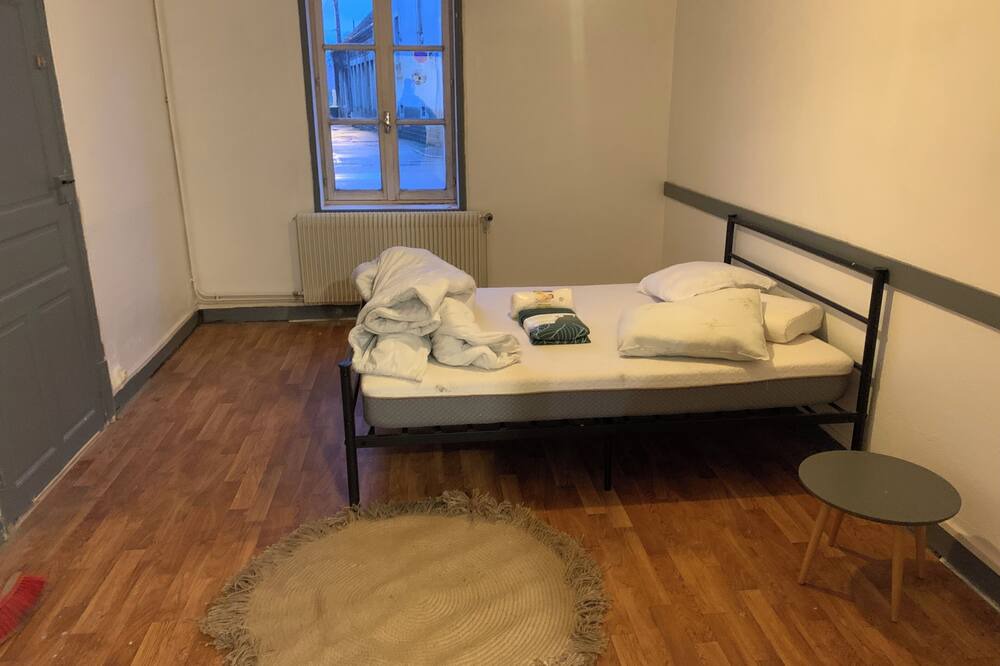 Louhans Apartment | Complete 2-bedroom apartment