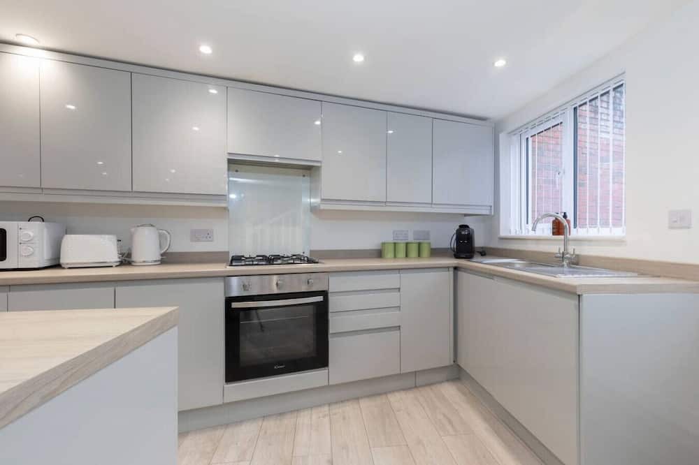 Evesham House | Cosy 3 Bedroom Home Close to the Centre of Evesham