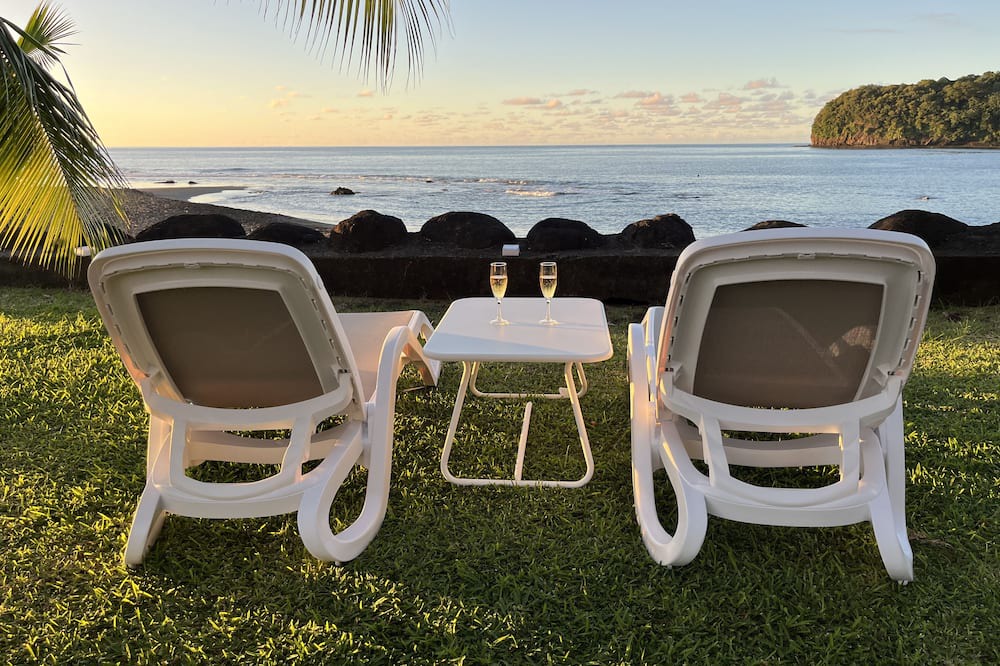 Tahiti House | NEW Luxury & Modern FARE MAOTI, A/C, Wifi, Private Parking, Private Beach Access