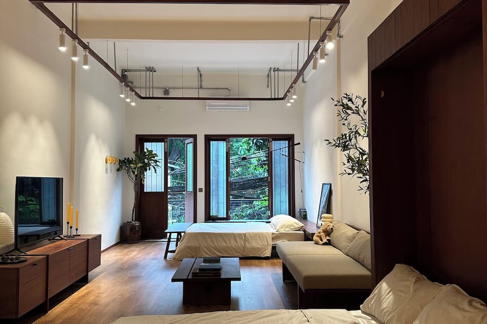 Daun Penh Apartment | So.home 1-bedroom apt walking distance to Royal Palace/National Museum/Riverside