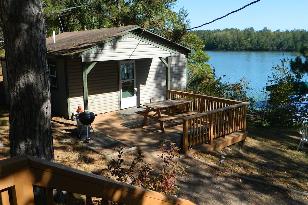 Gordon Cabin | Snowmobile paradise! 2.5 hrs-Twin Cities Charming 2bedroom cabin, Gordon Minong
