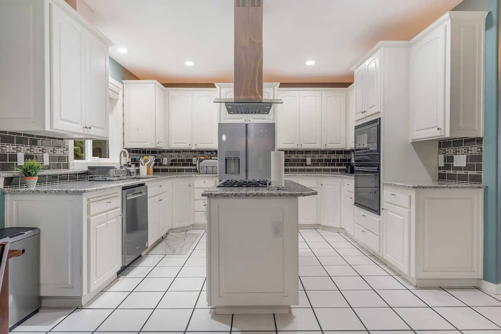 Northwest Portland House | Paradise on Priscilla #41568