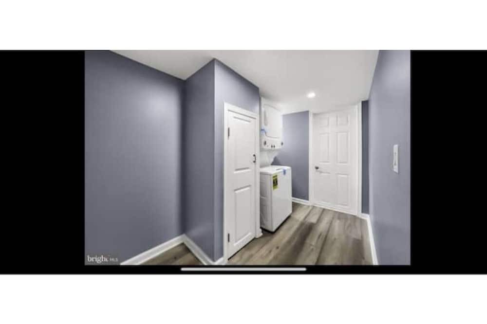 Howard Park House | Luxury*3BR/3BA*Home w/Private*Parking*Top*Locationnn