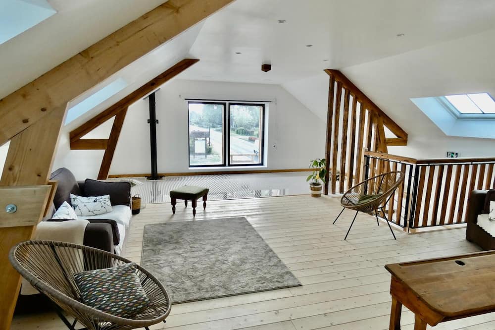 Lion-en-Sullias Bed & Breakfast | Guestroom Lion-en-Sullias, studio flat, 5 persons