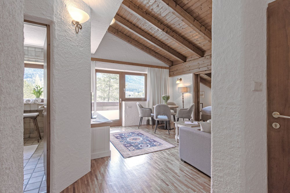 Reith bei Seefeld Apartment | Vacation apartment directly on the lake, 2-room apartment SEEBLICK in Haus Wildsee