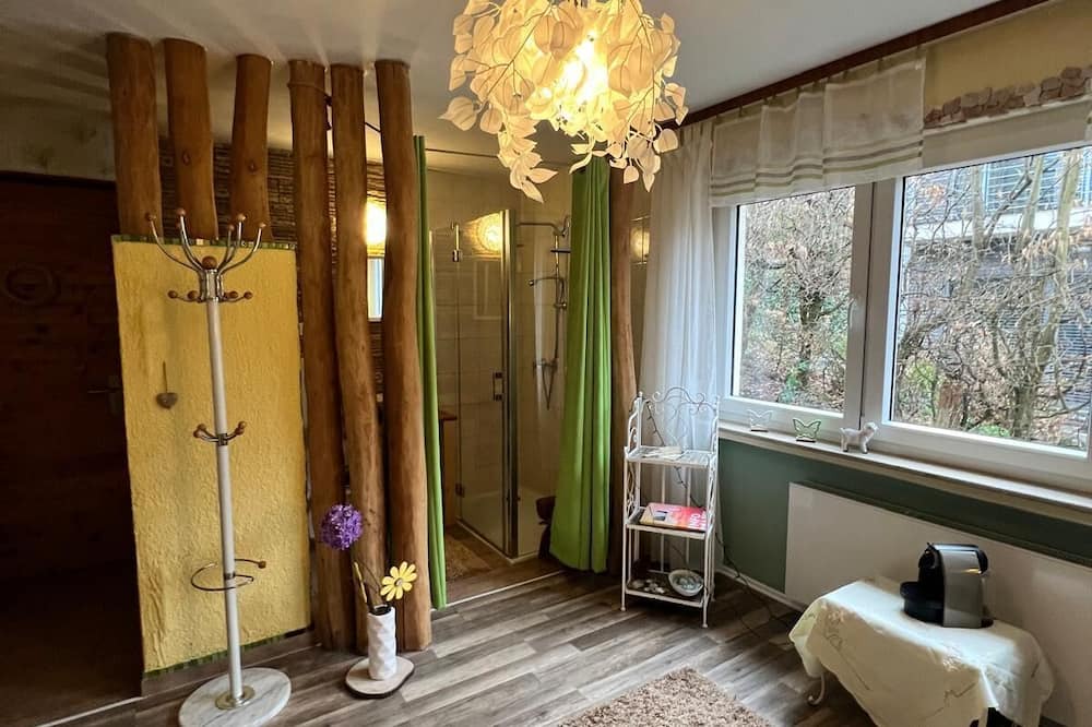 Marburg Apartment | Marburg apartment smart Luisa in a quiet location with balcony