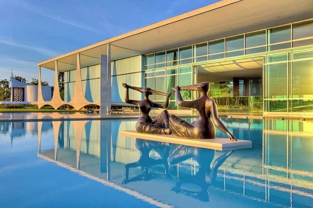 Sudoeste e Octogonal Apartment | Renovated, Modern and Complete Apartment in Sudoeste