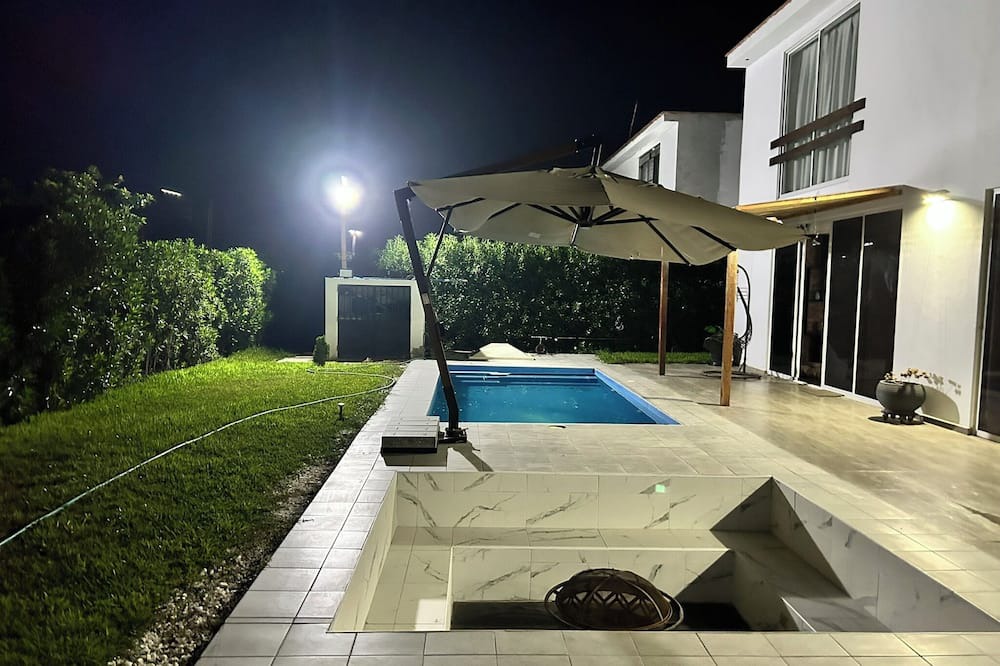 El Carmen House | Beautiful and Modern Country House in Condominium, swimming pool and full fun and relaxation.
