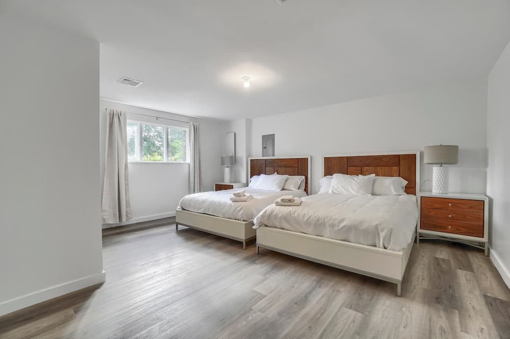 Chester House | Luxury in the Woods, Pool, Privacy & Peace
