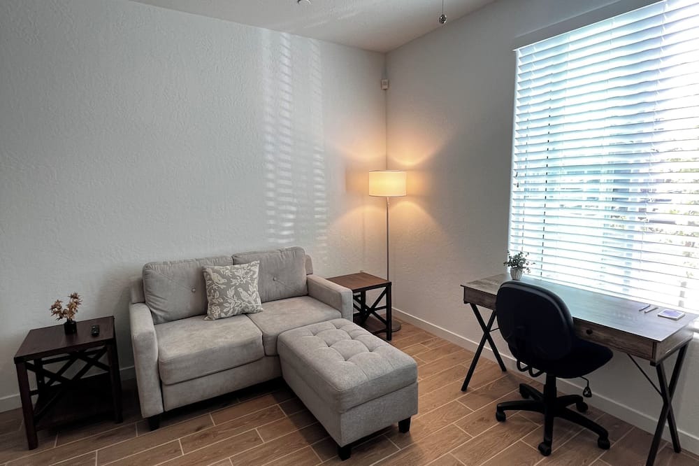 Clovis Apartment | Charming studio in Clovis, CA