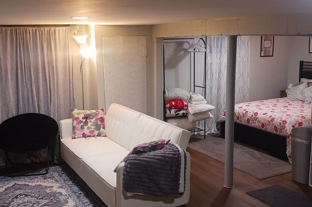 Hillside Apartment | Cozy studio near NYC