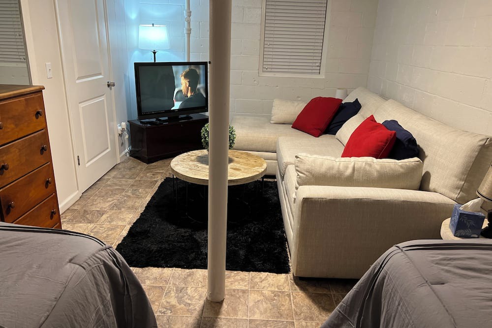 Alpharetta Apartment | Charming Basement Studio Oasis!
