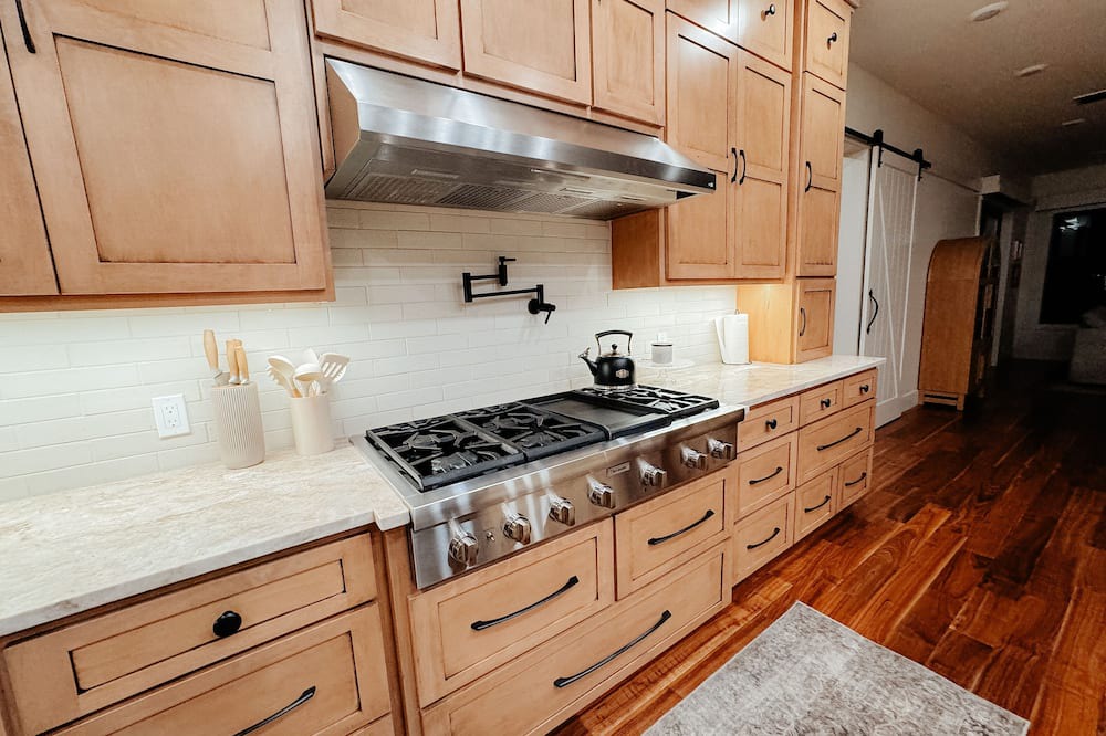 St. Anthony House | Snake River Estate - Direct River Access & Firepit