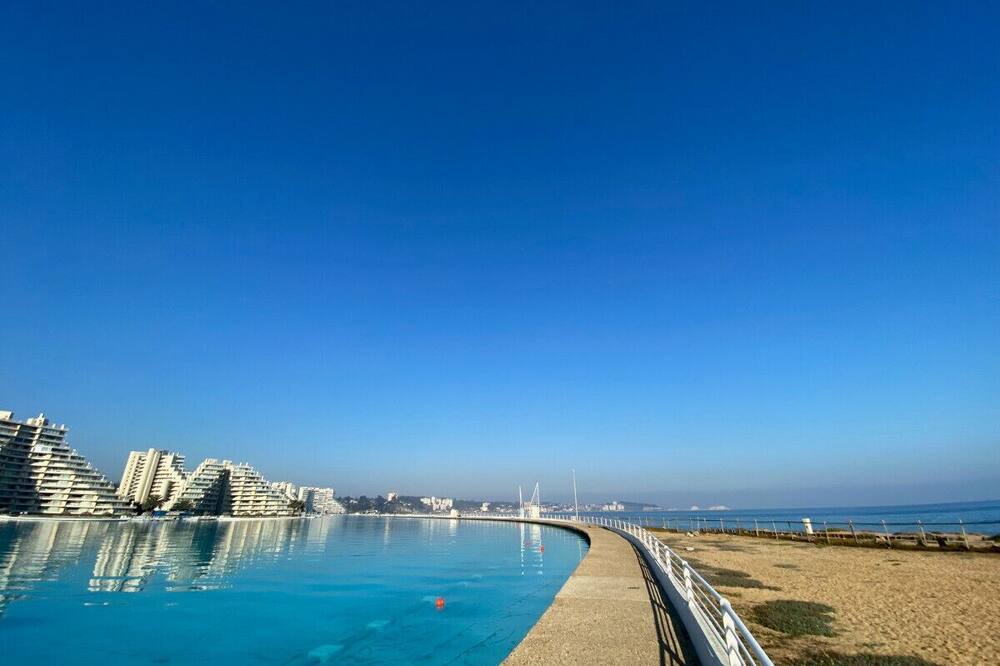 Algarrobo Apartment | Modern San Alfonso del Mar | BBQ Parking Pool Wifi