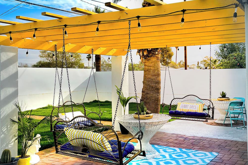 South Scottsdale House | Very Central, Well located/Spacious/1mil from Oldtown Scottsdale!