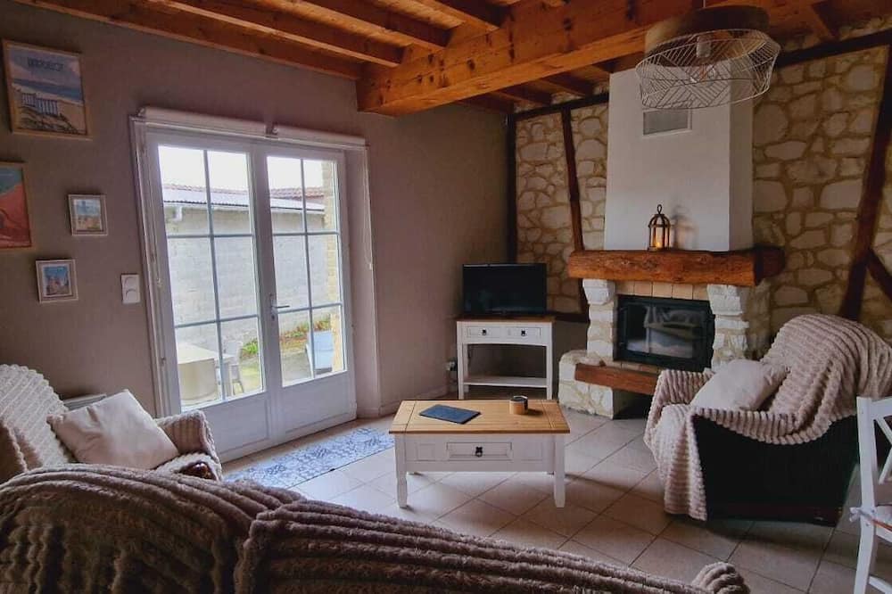 Verlincthun House | L'Etable, 6-person gîte in an old barn.