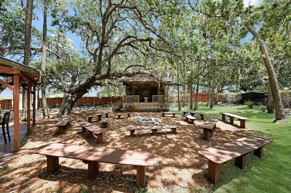 River Ranch House | 429d) Beautiful home + grill