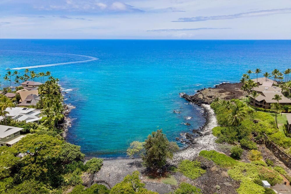 Keauhou House | Manukai Hale: Luxe Golf View, Pool, Boho Charm, & Prime Location Near Heeia Bay