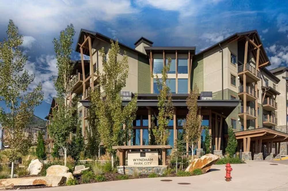 Park City Condo | Cozy 2-bedroom condo with WiFi, AC in fabulous Park City