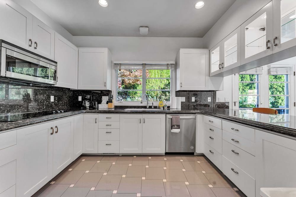 Northwest Portland House | Barnsley Court Retreat E#42234