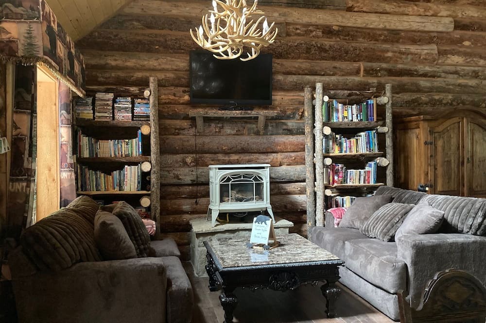 Somerset Cabin | Fishing Lover's Tranquil Cabin with WiFi On Kebler Pass Meal Plan Available