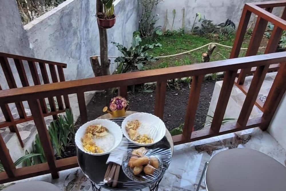 Gobleg House | Cozy 1-bedroom apartment in charming Bali with AC, WiFi
