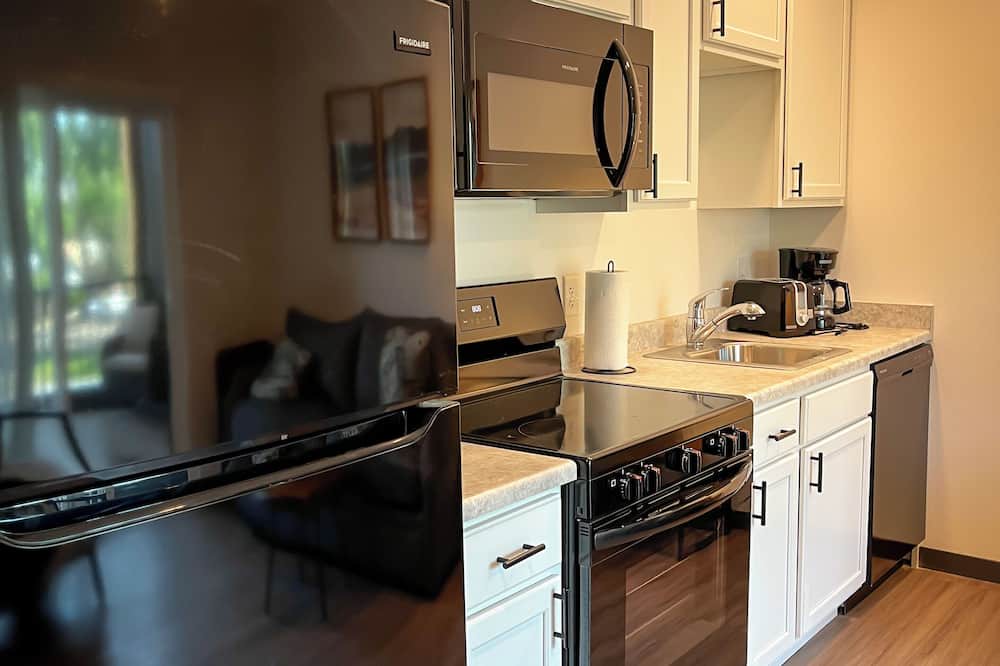 Hayden Condo | 206 Lofts on Main - Hayden