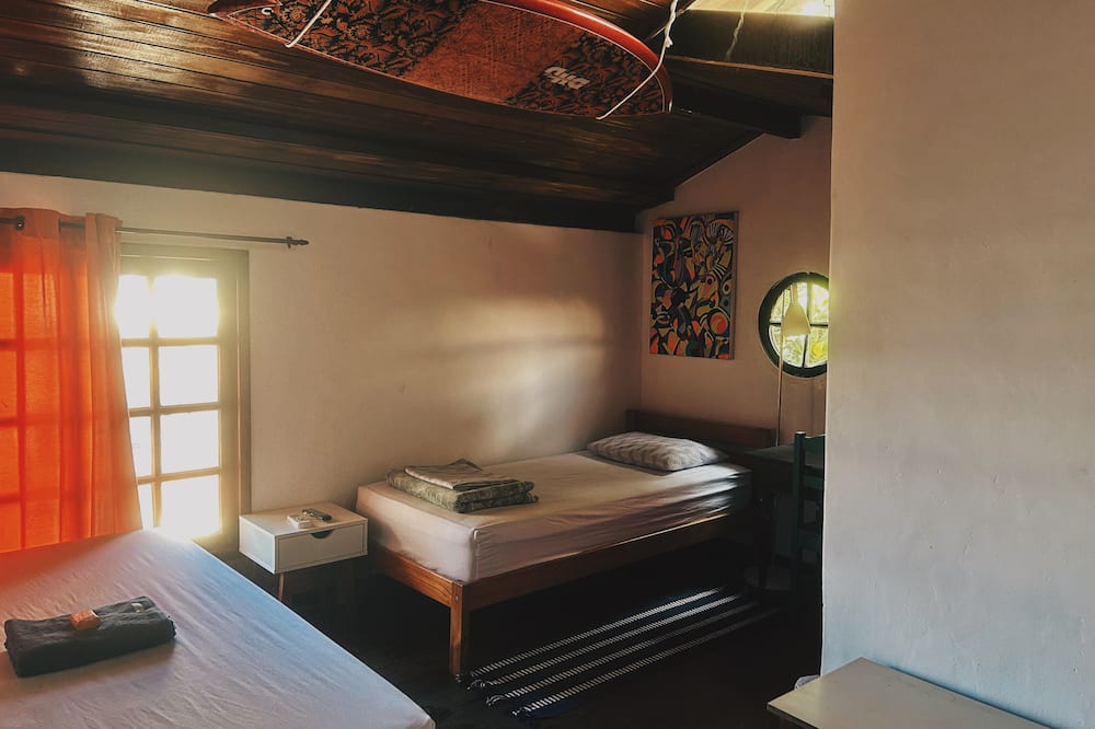 Rio Vermelho Villa | Private room and bathroom in an old mansion - In the heart of Rio Vermelho