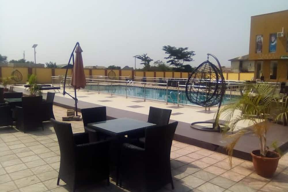 Ijebu Ode Hotel | AM 2 PM Hotel and Suites