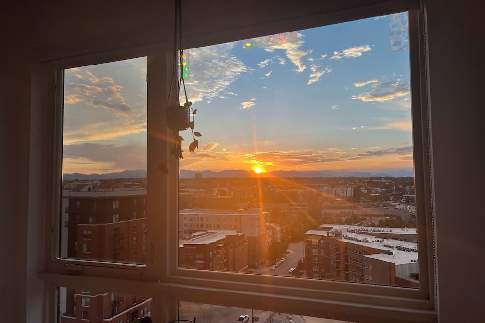 LoDo Apartment | Zen Loft With Mountain Views in Downtown Denver