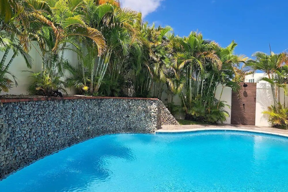 Dorado del Mar House | Sunset Stay Pool and Beach House in Dorado, P.R.